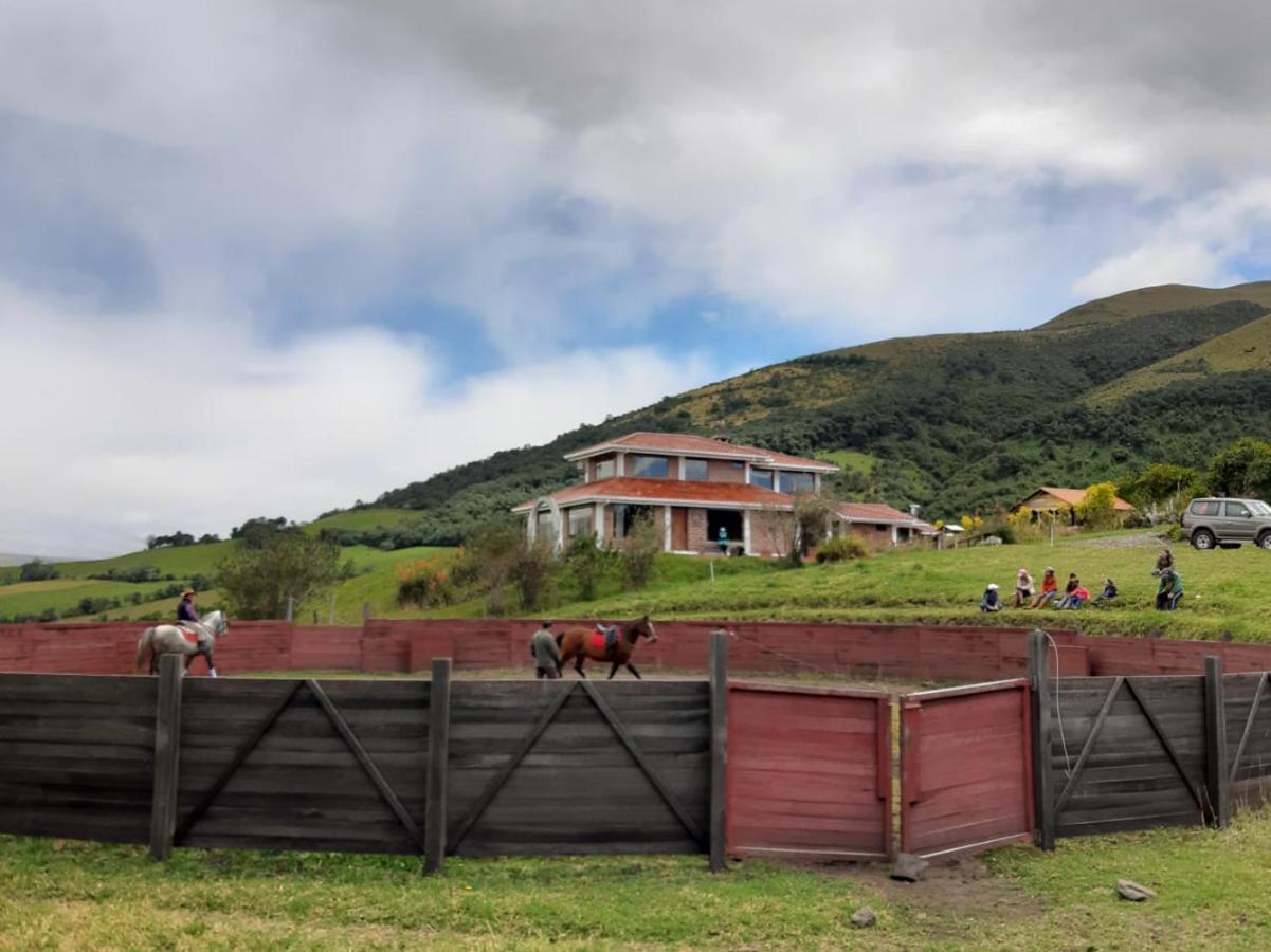 Balcon Al Cotopaxi Hosteria Sangolquí エクステリア 写真