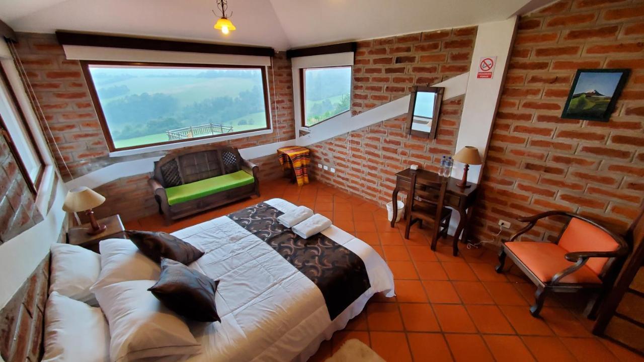 Balcon Al Cotopaxi Hosteria Sangolquí エクステリア 写真