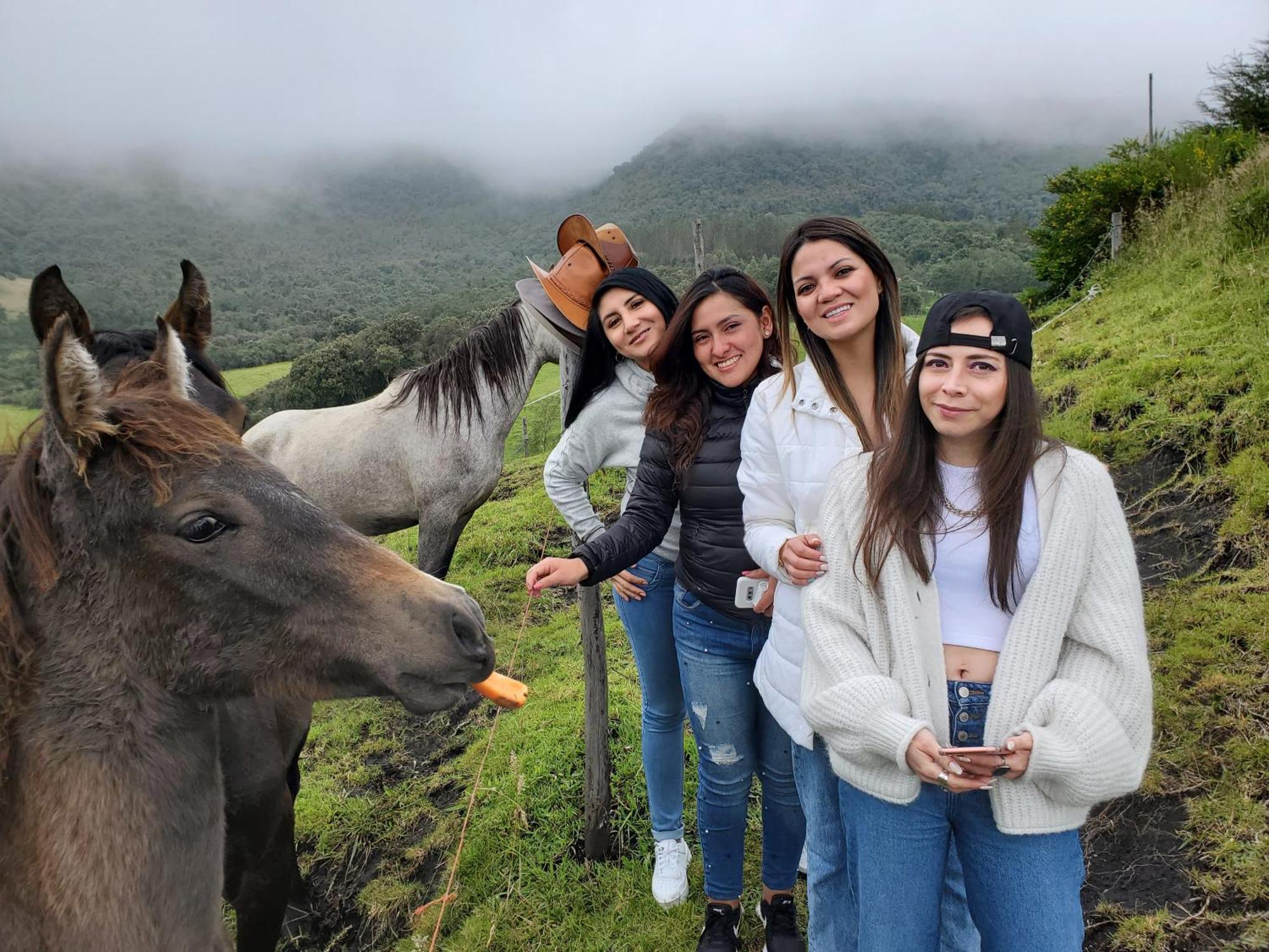 Balcon Al Cotopaxi Hosteria Sangolquí エクステリア 写真